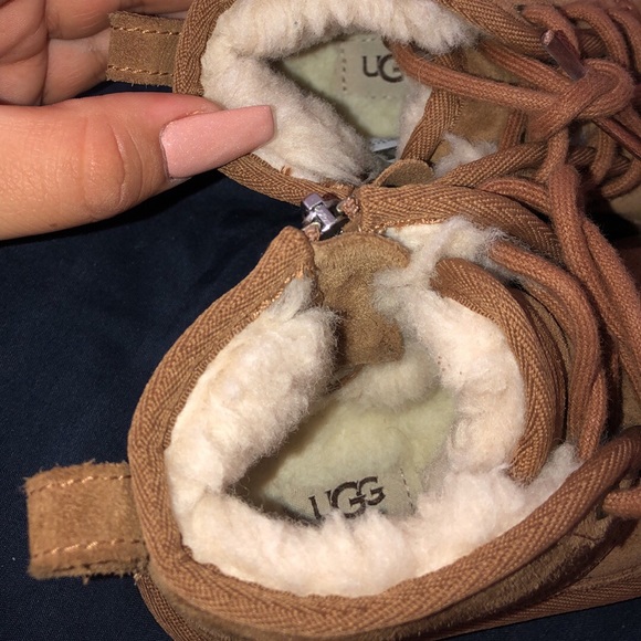 Uggs for toddlers - Picture 3 of 3